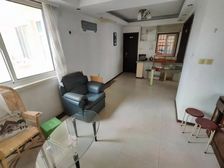 新出笋盘 ,04年品质小区, 南向采光好, 出行方便,力推