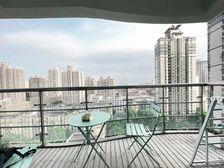 新2梯3户 得房率 赠地下产权车位 03年品质 连体阳台