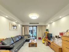 亲自拍摄,臻房实价,南北两房,简约精装拎包入住,有产权车位