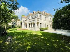 圣堡别墅,德式独栋,占地900平,豪华装修