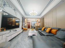 康田栖樾(北区) 出行方便 中间好楼层 小三房 东南朝向