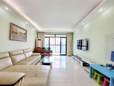 天花板级小区 环境好 绿化率高 品质社区 南北通透 带车位