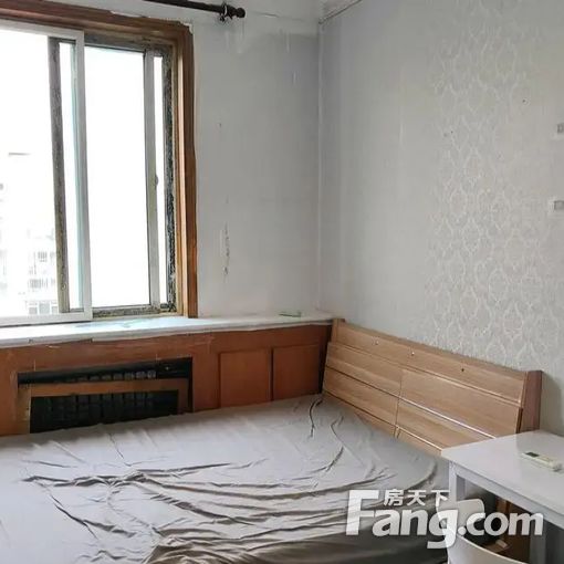  �����ŵ���վ�Աߴ��Լ۸����ڿ��� 