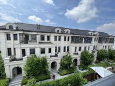 法式联排别墅 低于市场价急售 出价就卖 随时看房