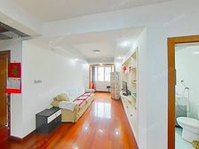 新二村,2000年,带大阁楼,双卫全明大2室,精装