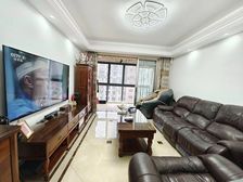 业主置换!近地铁,次新品质小区,精装修南北通透,满五年!