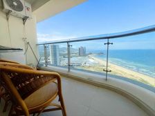 看日出高层一线海景房,随时看房,拎包入住,可酒店托管虹海金岸