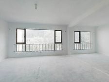 海尚壹品 196.29平5居 南向毛坯 着急出售