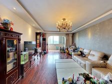 福星花园 低密洋房有电梯非顶层 南客厅有阳台全明 满五 税少