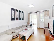 蓝岸森林 小砖房三室双卫低楼层 南北向中装修 价位合适急卖