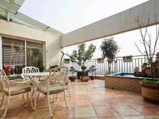 小区中心位置丨三开间朝南丨满五年 高区精装修 看房随时