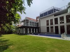 新上|纯水岸独栋别墅|直降2千万急售1200平花园|私家泳池