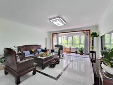 好位置 不沿街 新上 鼎秀家园三居室 精装修 有车位地下室