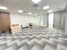 超高得房率 国金中心138平2加1!可隔成3隔间 采光视野好