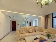 东湖1号 精装四房,保养好 随时看房 好楼层 急卖