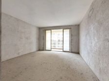 蓝天金地183平毛坯四房 南向中层满五住宅