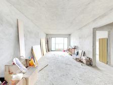 顺景半山豪苑 132.15平3居 南北向毛坯 安静不临街