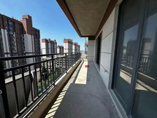 必看好房 碧桂园凤城南苑东区 4室2厅3卫1厨