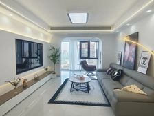 城院旁全新精装轻奢大四房,电梯中高层,凤山和梓山湖