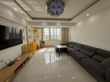 香江城 精装可拎包入住 大三房 南北通透 出行方便 带电梯