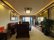 大四房出售,毛胚随意装修,南北通透