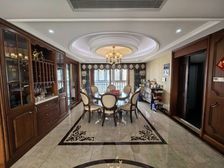 龙泊湾 一梯一户 满五 电梯房 交通便捷 豪华设计