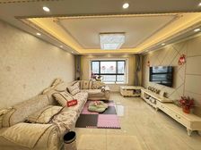 89万港龙华侨城 精装三房 中上楼层 位置好 看房提前联系