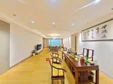 王方晶推荐:深业上城 南 豪装 5室 2厅 361.39m