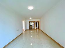 南城核心地段 9成新3房 业主现在换房急售 价格还可以谈