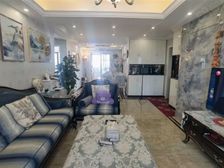 凤凰城三房边套豪华装修送产权车位!价好聊,次顶楼东川路地铁口