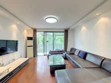 东外滩 2010年次新房 房东降价200W急售 带产权车位