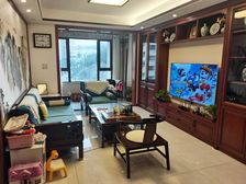 急卖!特价,奥体旁名悦山庄两居室!装修很好呢!送20平地下室