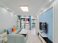 龙湖两江新宸云洲 精装可拎包入住 带电梯 出行方便 楼龄新