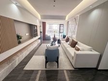 龙舟广场(现房 南北通透,曼听公园)江边网红夜市,生活便利。