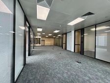 磨碟沙24空调 TCL大厦 420方东北向 电梯口望江