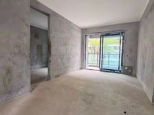 业主少价30颗急售!坐北朝南!前后全看中庭!南北板式洋房