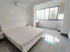 南丹小区,新上朝南一室户,精装修,拎包入住,近交小,徐汇中。