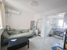 8号轻轨旁 大1房 婚装自住保养好 看房随时 诚心卖