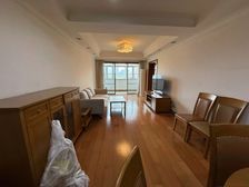 老业主单独委托,诚心出售,看房全天可安排,钥匙在售必卖好房