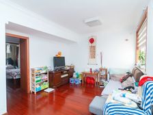 精装修大两房,小区花苑位置,一梯两户!诚意出售!税费各付!