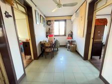 新上 楼层三房,西山墙全明户型,客厅有窗户,看房随时方便