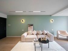 新上精装样板房 全套送 拎包入住 带产权车位 中心位置 满五