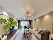 鼎尚花园精装小户 含产权车位打包卖 房东诚心出售