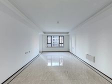 税费各付,采光好,精装未住, 小区管理绿化都不错。