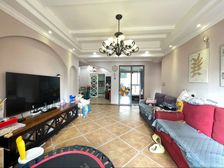 142万精装修三房双卫 嘉州长安锦绣城 大小区 配套设施齐全