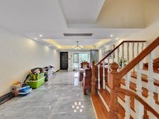 鹿鸣苑 5室3厅 228.53平