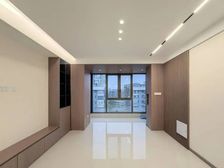 快刀手,小樊带您看。电梯复式,俯瞰三林,南北双露台,拎包入住