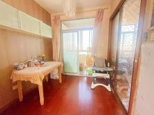 九英里 高楼层采光充足 刚需两居 近地铁 南北通透 满五