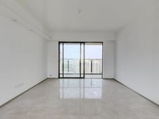 南头大道南向精装四房 满五138平仅140万