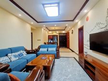 (住家装修几十万) 朝南, 朝小区中庭,出门智慧公园。